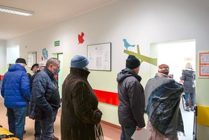 Brak maseczki w przychodni. "Są przypadki, w których trzeba wzywać policję"