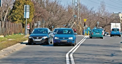 Brak ostrzeżenia o zwężeniu /Motor