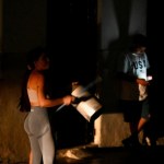 protesty Brak prądu wyciąga ludzi na ulice. Na wyspie dorożki zastępują auta