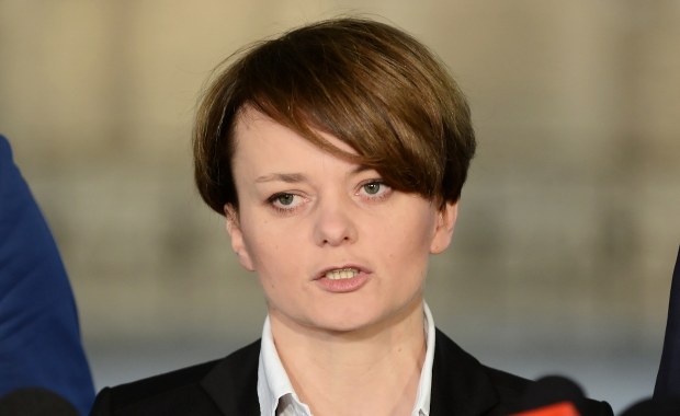 Brak rozporządzenia ws. cen prądu. Tłumaczenie minister Emilewicz