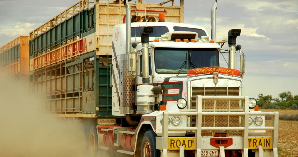 Braki AdBlue mogą zatrzymać australijski transport, rolnictwo i budownictwo /East News