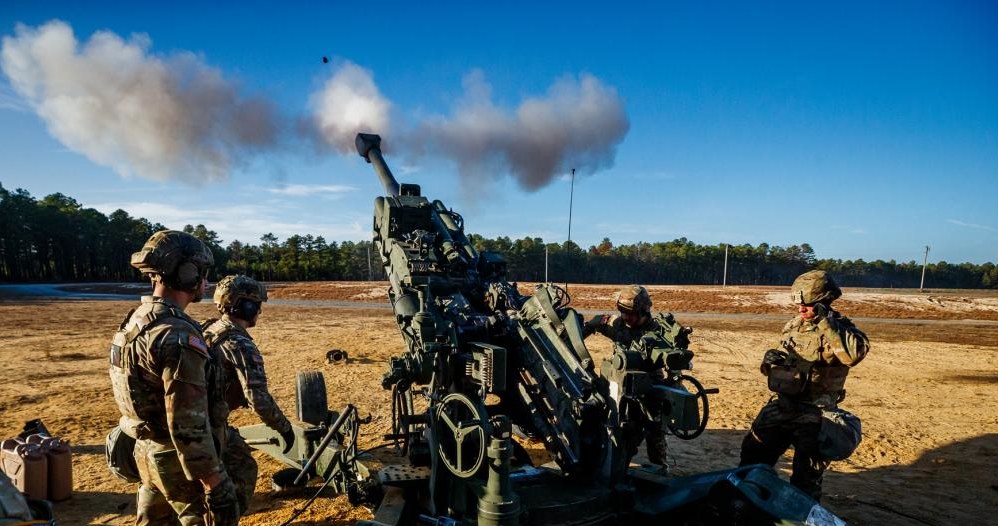 Braki dotyczą znacznej większości kluczowego wyposażenia amerykańskiej armii jak haubic M777 czy pocisków do wyrzutni Javelin i Stinger /New Jersey National Guard