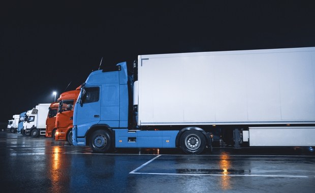 Brakuje kierowców ciężarówek. Firmy zatrudniają coraz więcej obcokrajowców