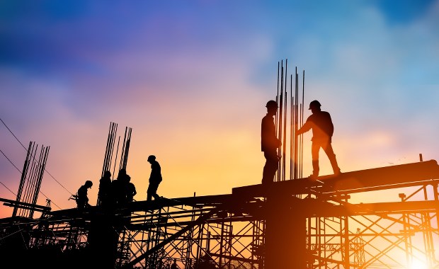 Brakuje pracowników budowlanych. "Do obsadzenia kilkadziesiąt tysięcy etatów"