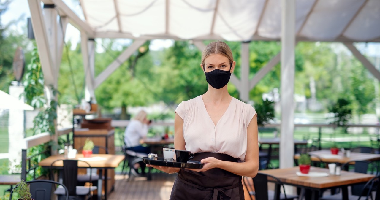 Brakuje rąk do pracy w polskiej gastronomii i hotelarstwie /123RF/PICSEL