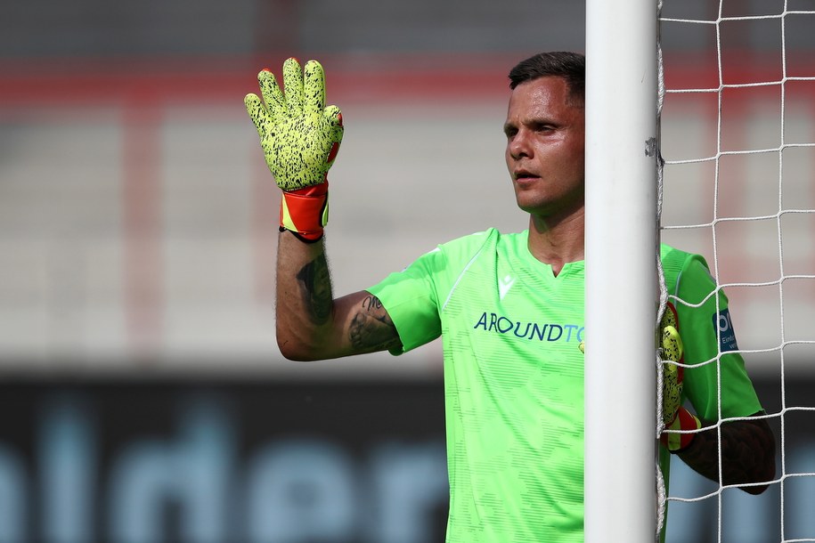 Bramkarz Rafał Gikiewicz przeniósł się z Unionu Berlin do innego zespołu Bundesligi: FC Augsburg /MAJA HITIJ / POOL /PAP/EPA
