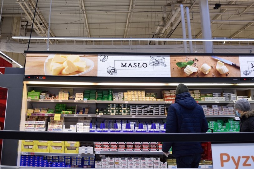 Branża handlowa obniżyła ceny żywności, martwi się o koszty /Bartłomiej Magierowski /East News