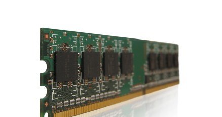 Branża IT szuka zastępstwa za wysłużoną pamięć RAM /materiały prasowe