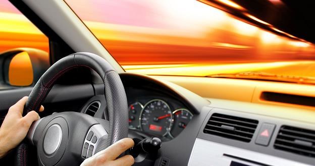 Branża motoryzacyjna domaga się kar dla cofających liczniki /&copy;123RF/PICSEL