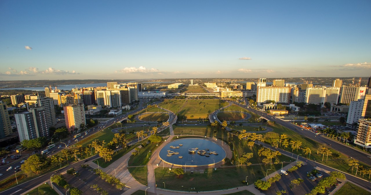 Brasilia miała być miastem przyszłości, który zamieni Brazylię w nowoczesne mocarstwo /123RF/PICSEL