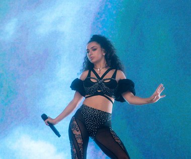 "BRAT summer" trwa w najlepsze. Charli XCX zaprosiła ją na scenę, a fani oniemieli