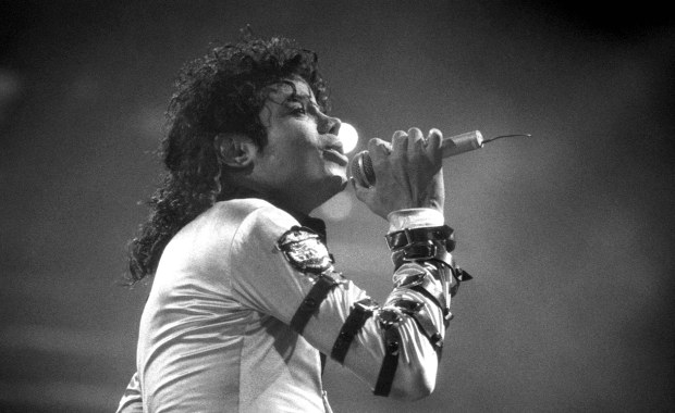 Bratanek zagrał króla popu. Jest efektowny zwiastun filmu o Michaelu Jacksonie