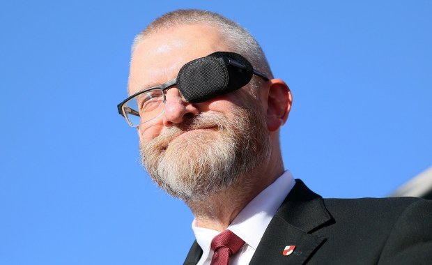 Braun laureatem Nagrody Pokoju i Praw Człowieka. Wręcza ją propagandowa organizacja