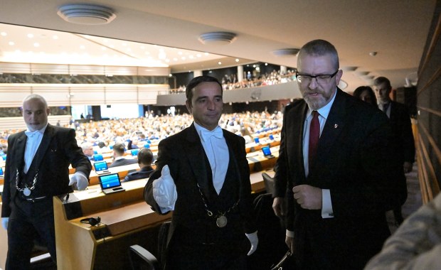 Braun wyrzucony z obrad PE. RMF FM: Może stracić nawet 21 tys. euro