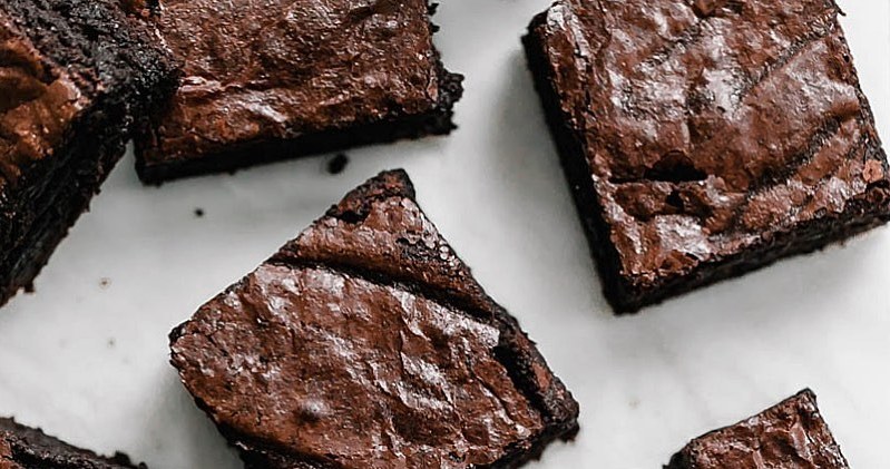 Брауні з червоної квасолі містить вітаміни групи B, залізо, марганець, мідь, фолієву кислоту, фосфор, кальцій і калій /Domena publiczna