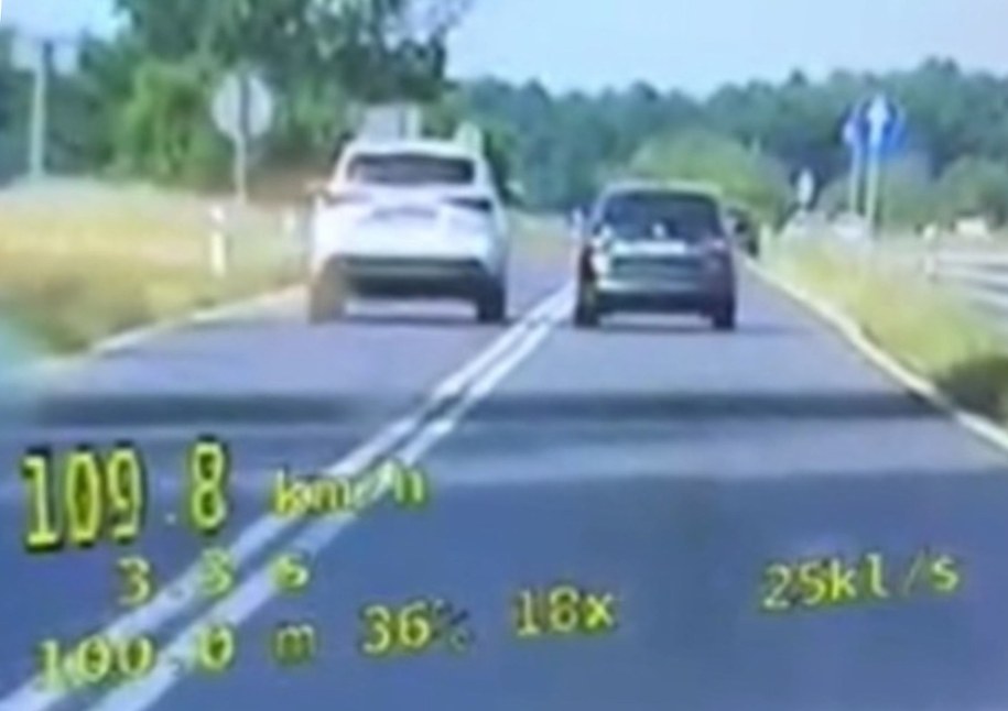 Brawura 64-latka skończyła się wysokim mandatem i punktami karnymi, fot. Policja Zachodniopomorska /