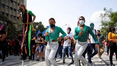 Brazylia wznawia badania nad chińską szczepionką na Covid-19. Absolutny rekord zakażeń w Wielkiej Brytanii [RAPORT DNIA 12 LISTOPADA]