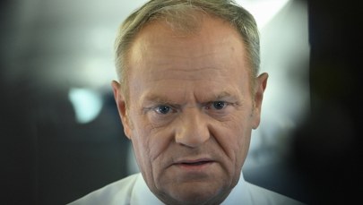 "Brednie". Tusk ostro o prowokacji białoruskich służb