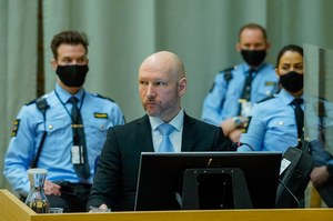 Breivik pozywa państwo. Kuriozalny wniosek