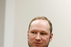 Breivik z uśmiechem na twarzy słuchał wyroku
