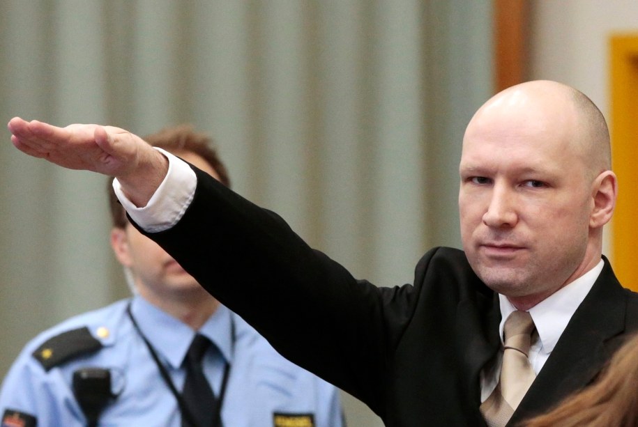 Brevik powitał sąd nazistowskim gestem /LISE ASERUD /PAP/EPA