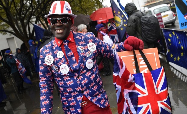 Brexit. Co w przypadku opóźnienia procedury?