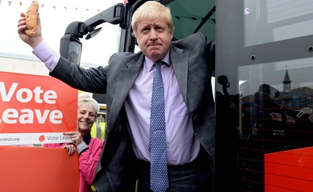 Brexit na kółkach, czyli Boris Johnson w podróży autobusem produkowanym w Polsce