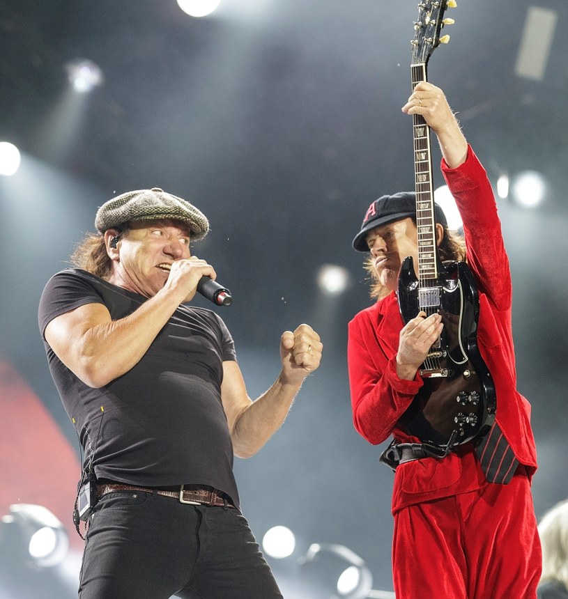 Brian Johnson i Angus Young (AC/DC) w akcji /Daniel Pockett/WireImage /Getty Images