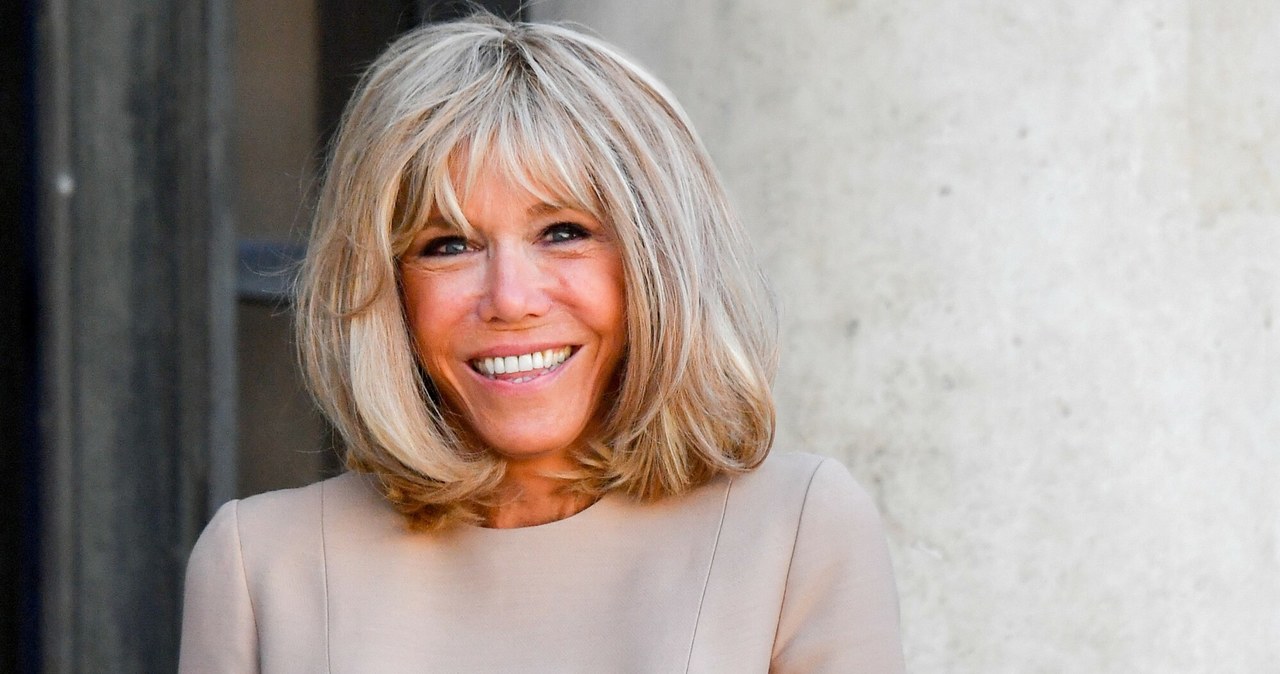 Brigitte Macron ma nienaganny styl. Inspiruje kobiety na całym świecie /	Liewig Christian/ABACA /East News