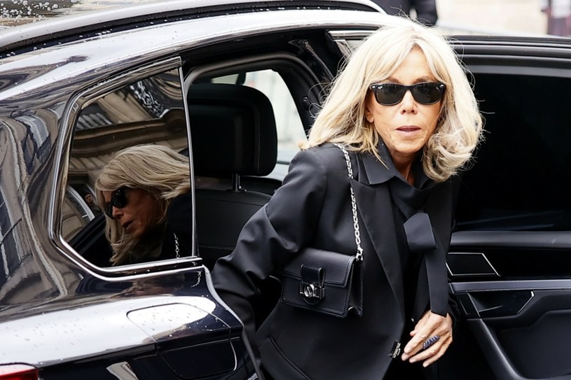 Brigitte Macron w drodze na pogrzeb Jane Birkin /Thomas Padilla/Associated Press /East News