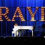 Brit Awards: Raye bije rekord z sześcioma statuetkami