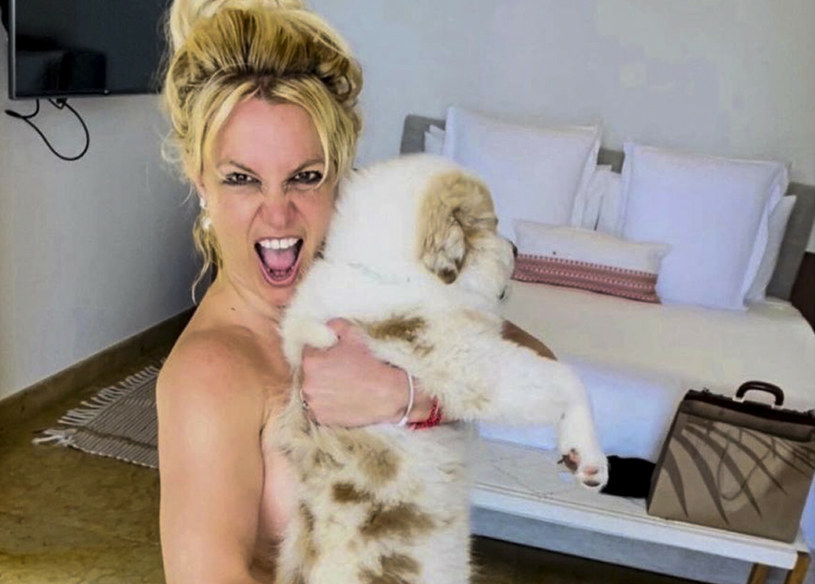Britney Spears coraz częściej wrzuca do sieci mocno roznegliżowane fotki /B4859 / Avalon/Photoshot/East News /East News