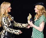 Britney Spears i Madonna: Znów się pocałują? /AFP
