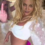 Britney Spears pokazała ohydny gest wszystkim swoim fanom i krytykom. To odpowiedź na plotki o rozwodzie?