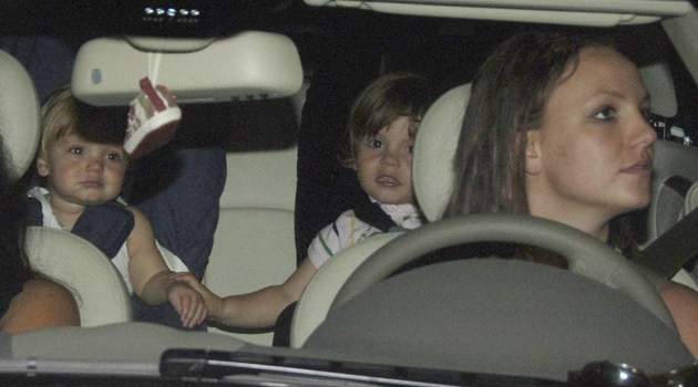 Britney Spears z synami &nbsp; /Splashnews