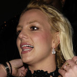 Britney w różowej peruce
