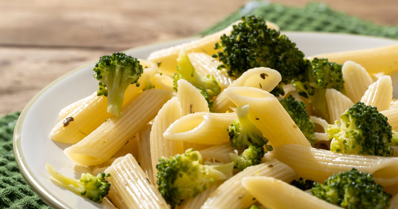 Brokuł powinien na stałe zagościć w codziennej diecie ze względu na zawartość sulforafanu. Nie należy zapominać także o kiełkach /123RF/PICSEL