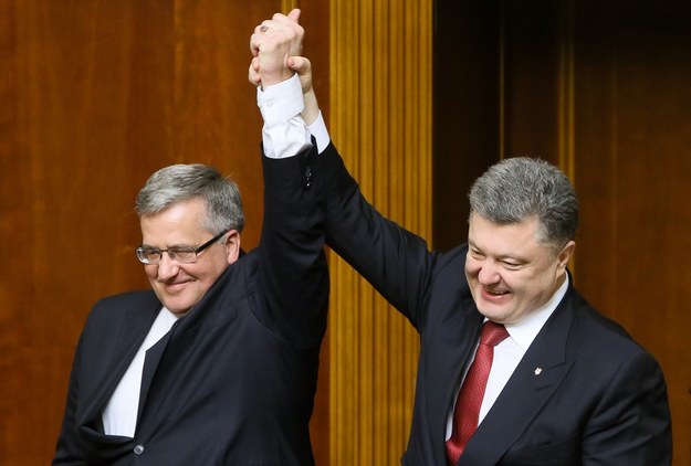 Bronisław Komorowski i Petro Poroszenko po wystąpieniu w Radzie Najwyższej Ukrainy w Kijowie /Paweł Supernak /PAP