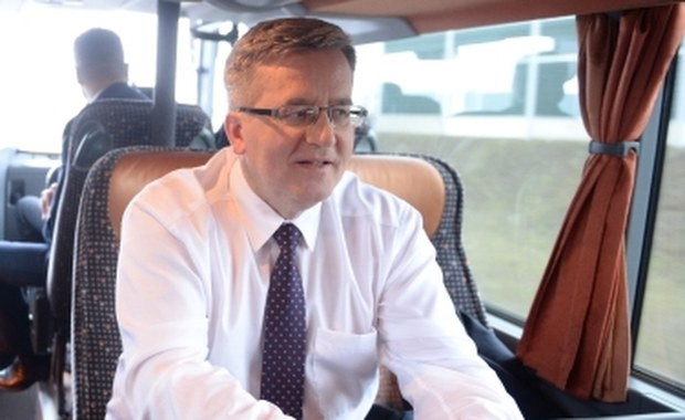 Bronisław Komorowski wygwizdany. "Zawsze znajdzie się ktoś, kto przyjdzie z nieumytymi nogami"