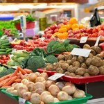 ​Bronisze: Nie widać zmian w handlu warzywami i owocami