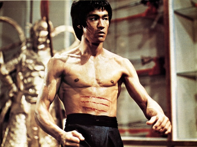 Bruce Lee w słynnym "Wejściu Smoka" /East News