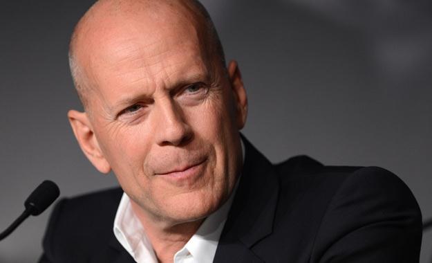 Bruce Willis chciałby zagrać w filmie o Bondzie /AFP