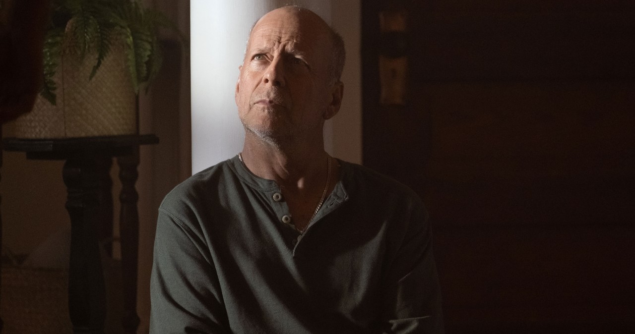 Bruce Willis w filmie "Survive the Night" z 2020 roku /Image Capital Pictures / Film Stills /Agencja FORUM