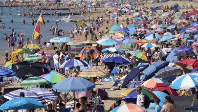 ​"Brudna", "przepełniona", "długie kolejki". To najgorsza plaża w Europie
