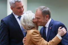 Bruksela: Pięć miliardów euro dla Polski w tym roku w ramach zaliczki 