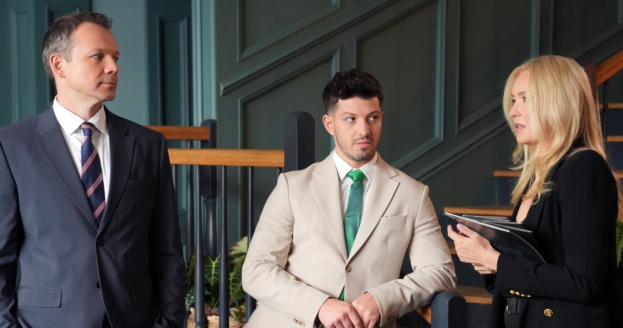 Bruno i Karolina będą pewni, że Justin chce im ukraść hotel /Źródło: AIM