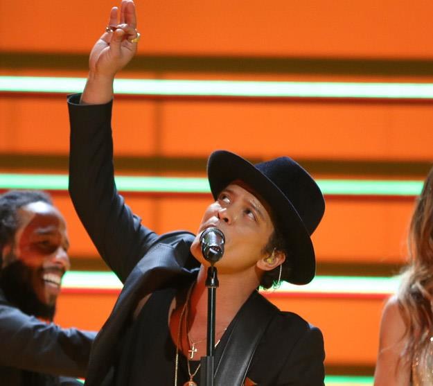 Bruno Mars nie zamierza rezygnować z trasy koncertowej - fot. Christopher Polk /Getty Images/Flash Press Media