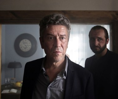 Bruno Volta to prawdziwy „kiler” w rozwiązywaniu zagadek i przeglądaniu ludzi na wylot. Pewnego dnia jego zmysł kombinowania i zarabiania zostaje postawiony w stan pełnej gotowości.