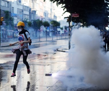 Brutalne działania tureckiej policji