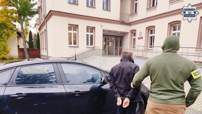 Brutalny atak w Kaletach. Oblał partnerkę benzyną, groził podpaleniem 
